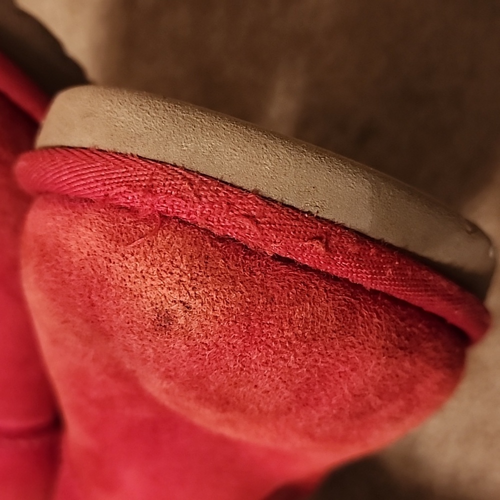 UGG Classic Ultra Mini Boots - Picture 5 of 16